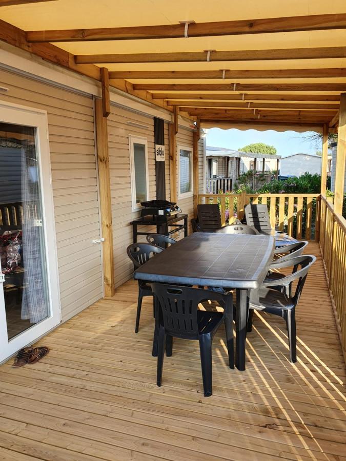 Mobilhome Camping Le Bosc แซงต์-ซีเปรียง ภายนอก รูปภาพ